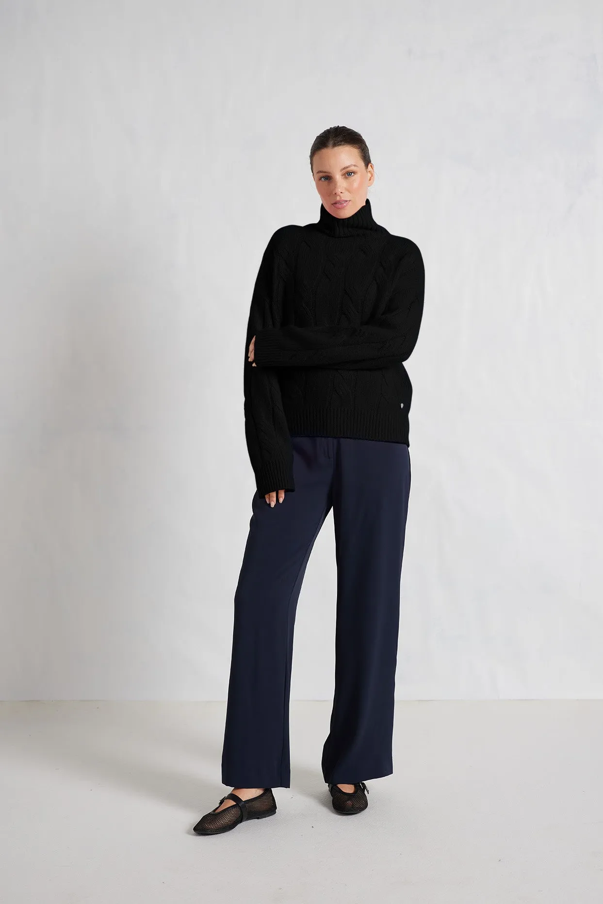 Cece Cashmere Sweater in Black