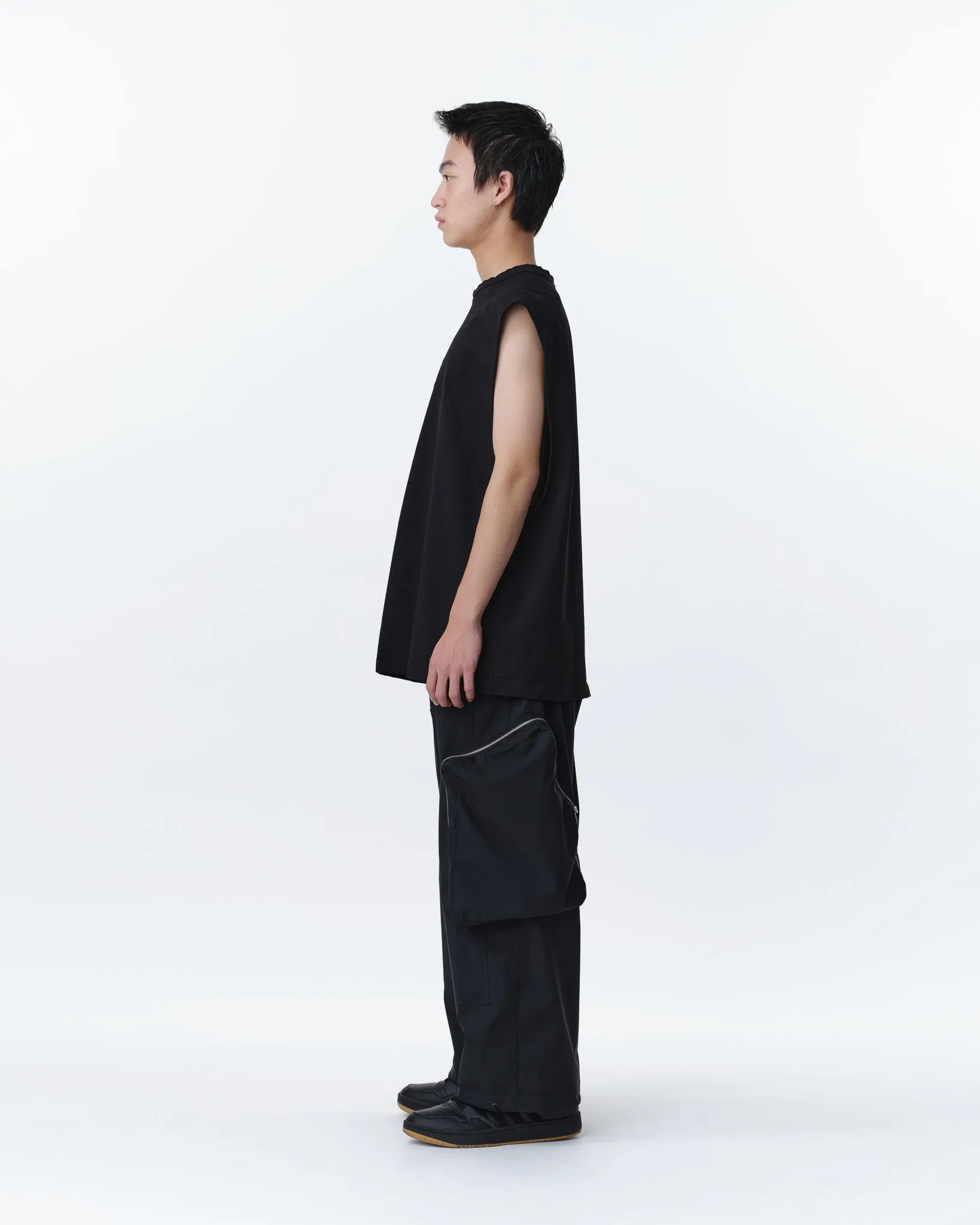 COVERED POCKET CROPPED CARGO PANTS .11【BLACK】