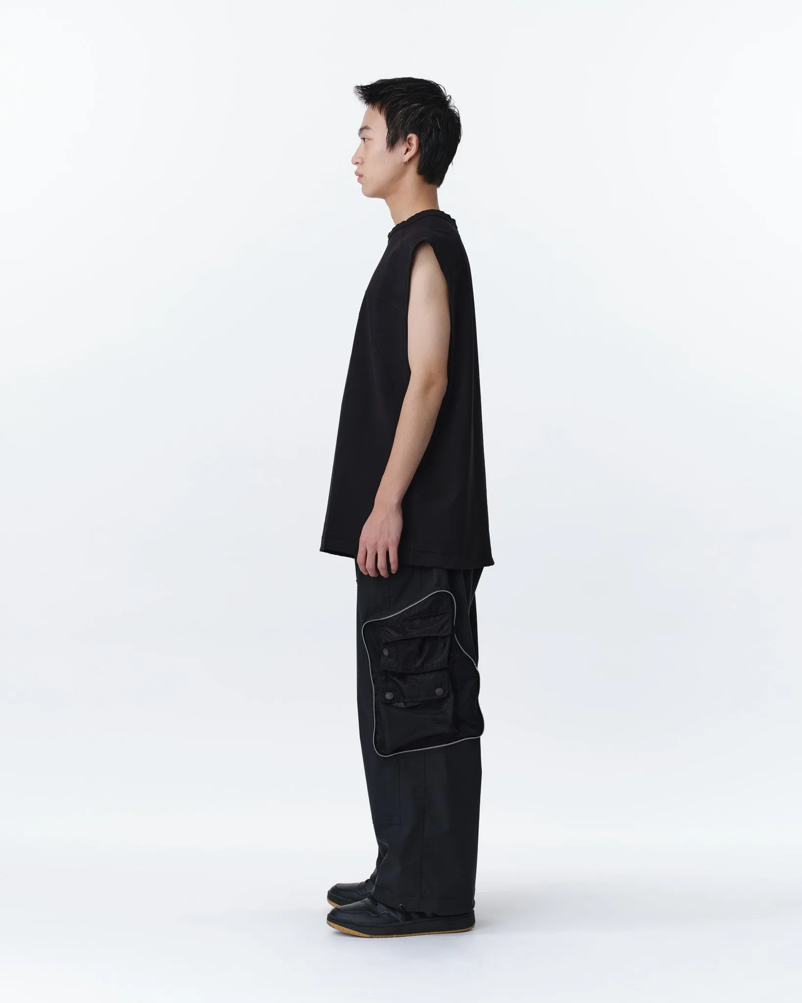 COVERED POCKET CROPPED CARGO PANTS .11【BLACK】