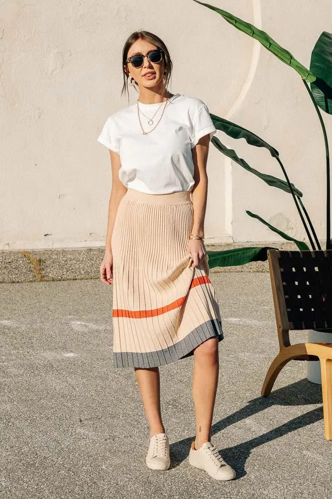 Pleated Knit Skirt