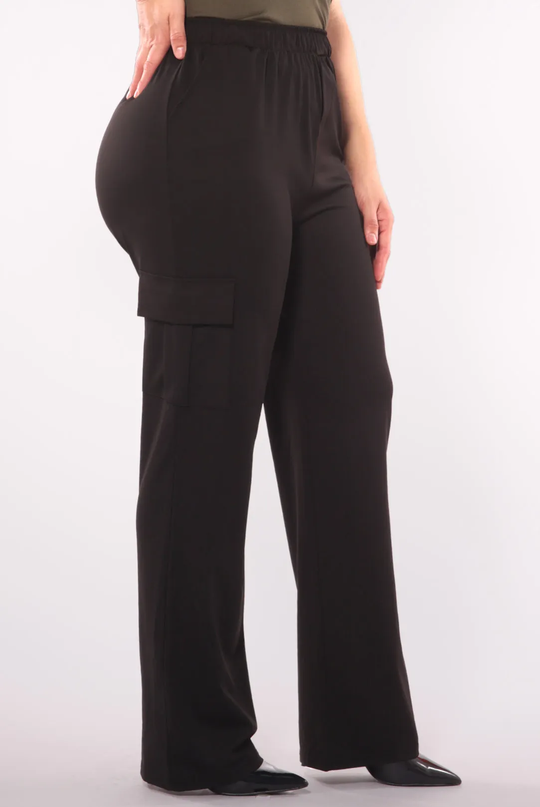 Plus Size High Rise Straight Leg Cargo Pants - Black