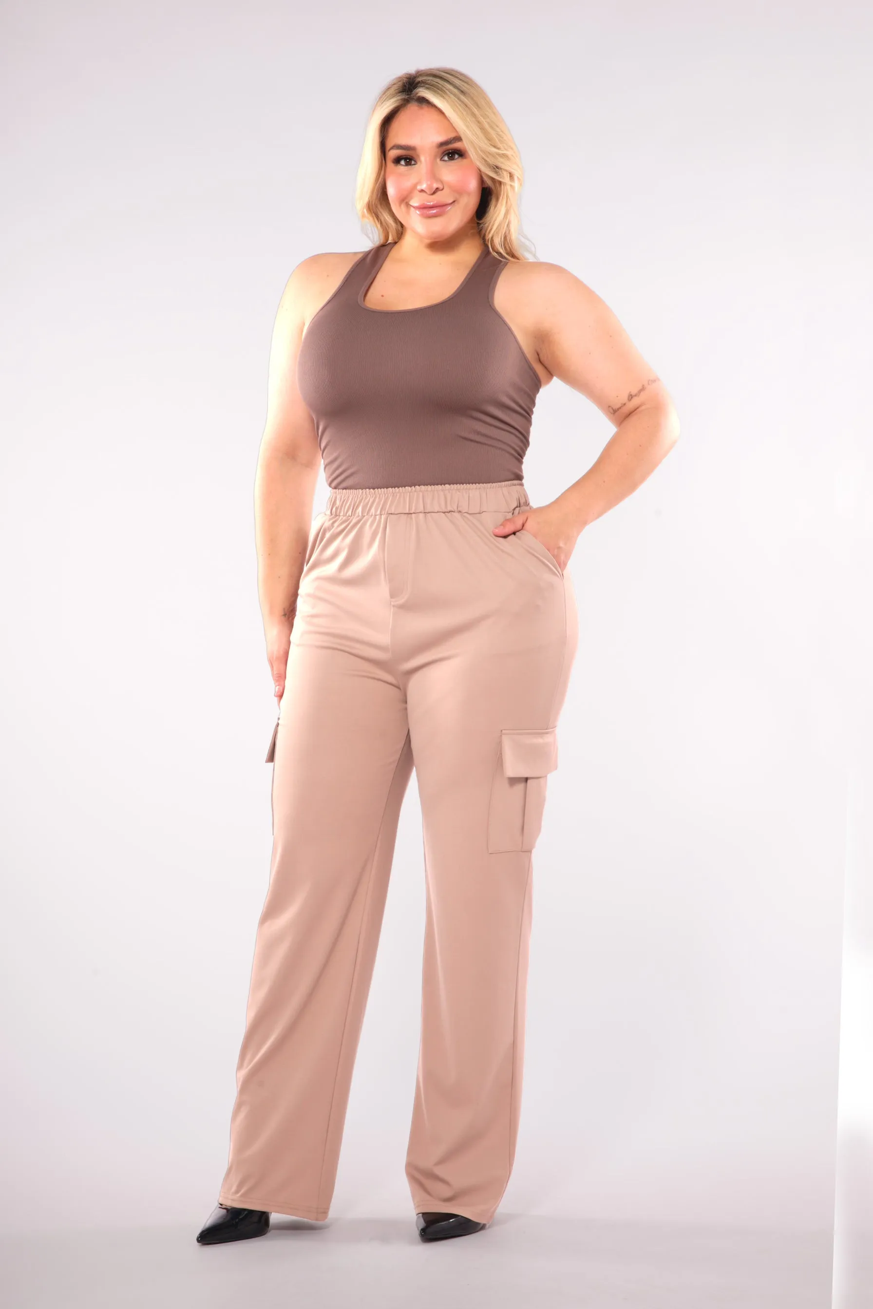 Plus Size High Rise Straight Leg Cargo Pants - Latte